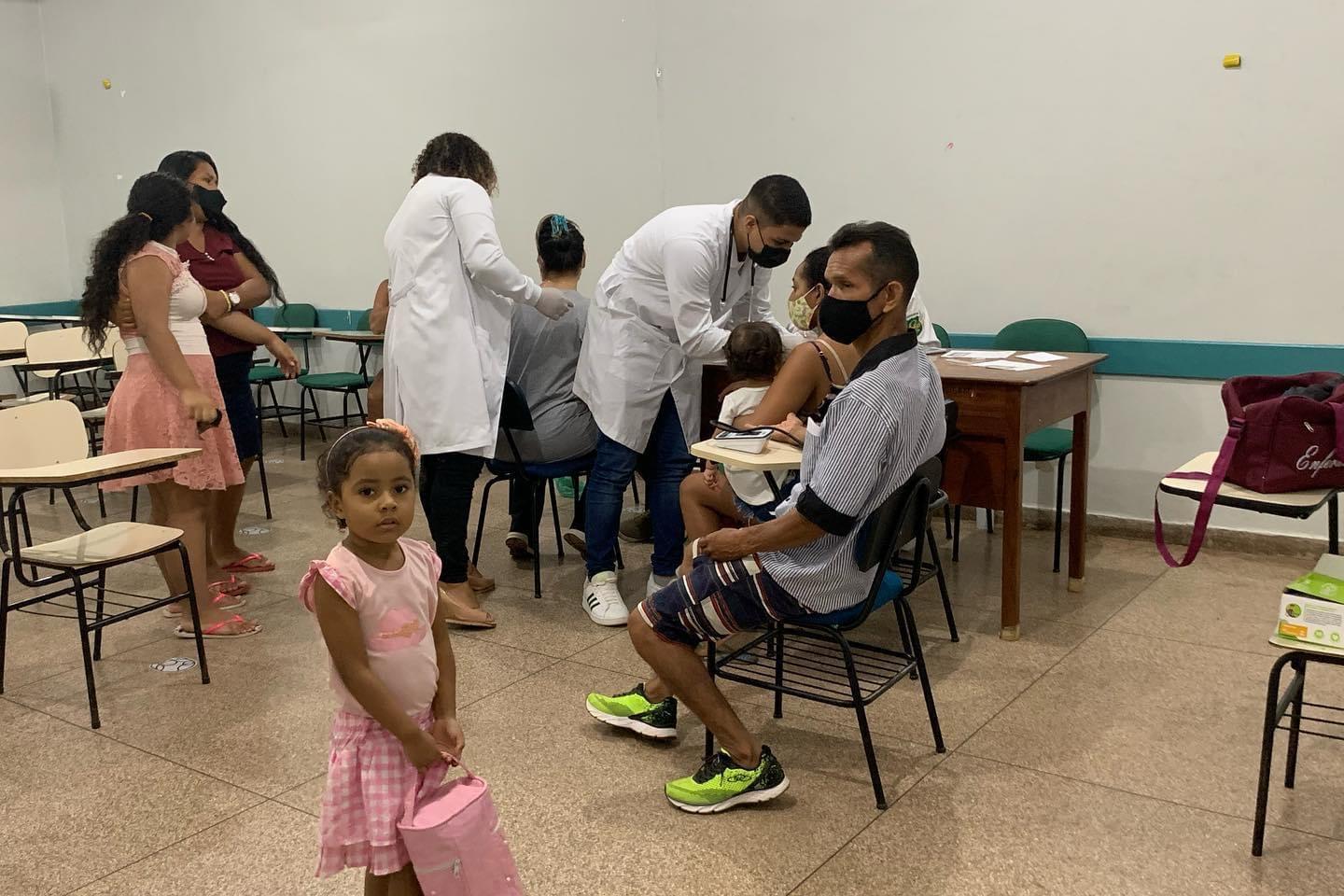 Grupo Madre Tereza realiza distribuição de cestas básicas durante o Natal Madre