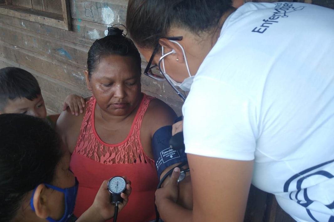 Grupo Madre Tereza realiza distribuição de cestas básicas durante o Natal Madre