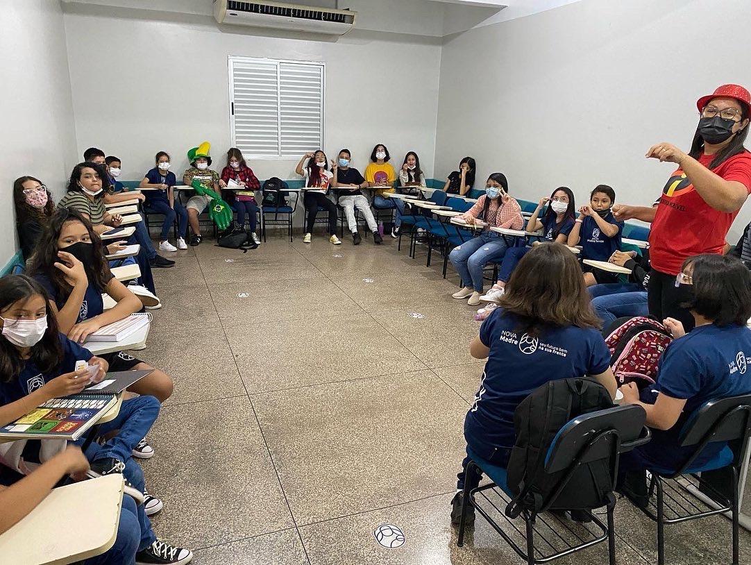 Grupo Madre Tereza realiza o retorno das aulas da educação básica 