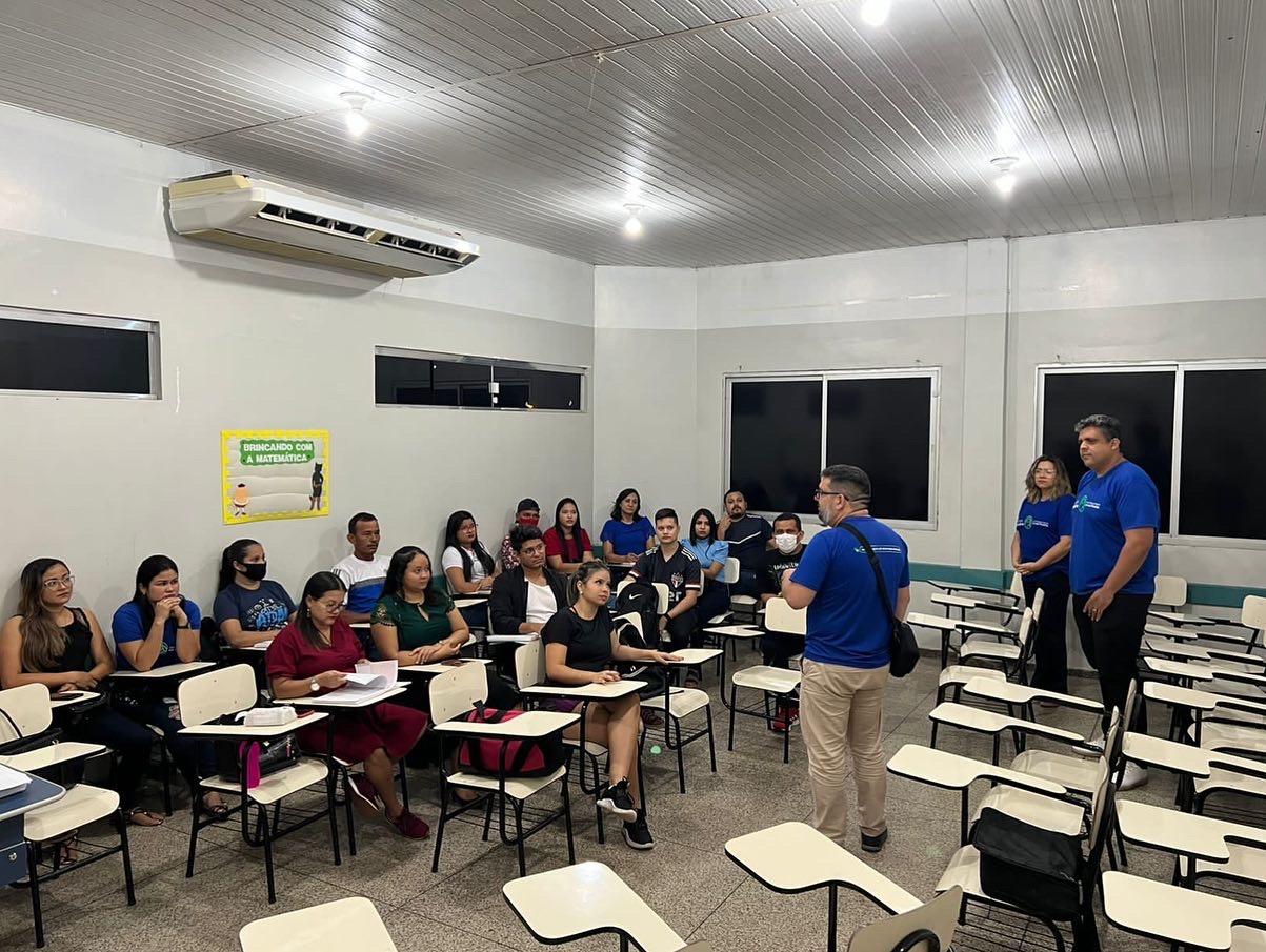 Grupo Madre Tereza encontro de capacitação dos alunos do ENADE