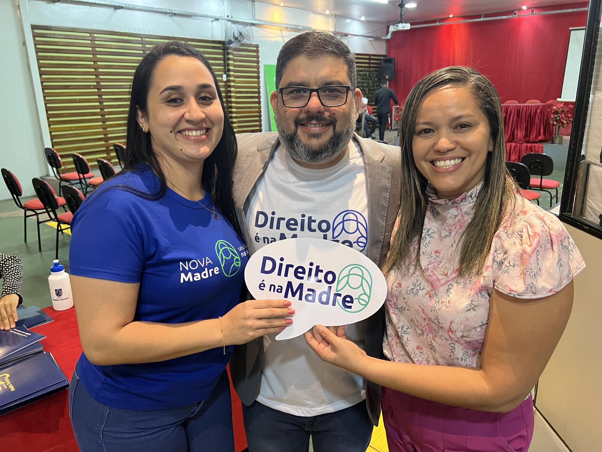 Grupo Madre Tereza realiza aula Magna  do curso de Direito