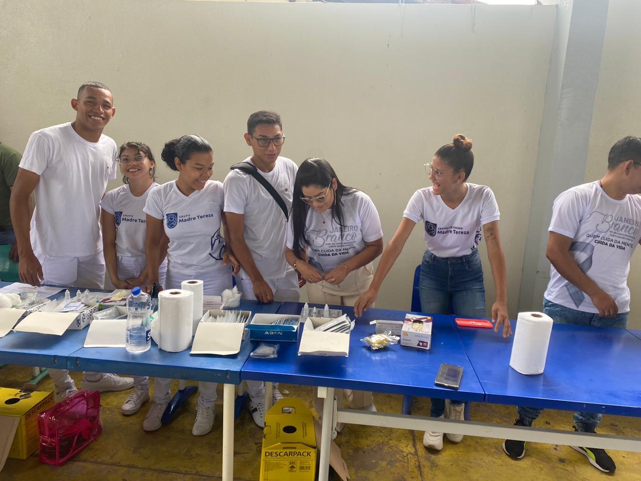 Alunos do Grupo Madre Tereza se unem à campanha Janeiro Branco no Mazagão