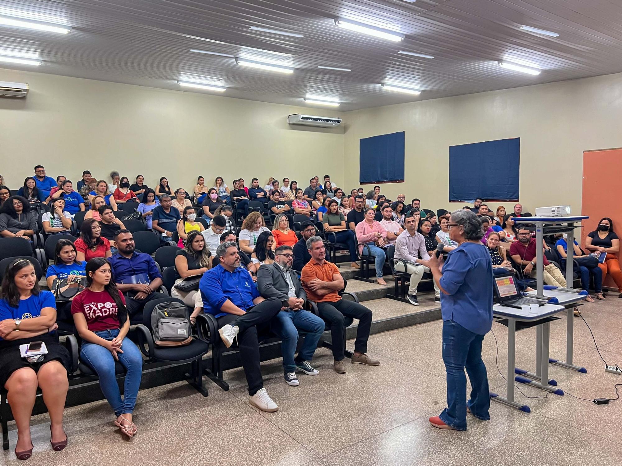 Jornada Pedagógica do Grupo Madre Tereza Reúne Professores de Todos os Segmentos