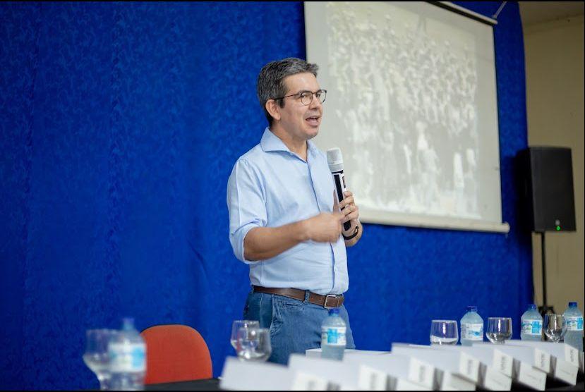 Aula Magna do Curso de Direito da Faculdade Madre Tereza com o Senador Randolfe Rodrigues: Um Encontro de Experiências e Conhecimento Constitucional