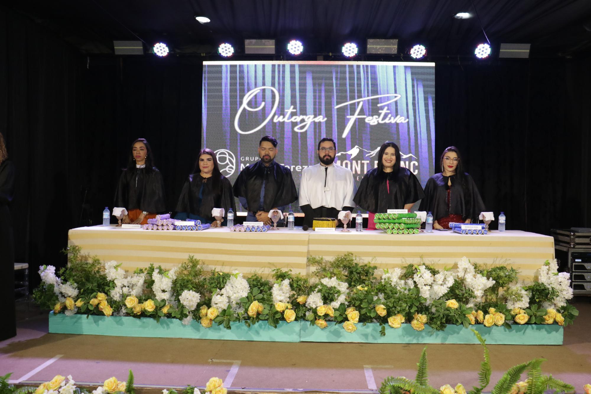 Celebração de Conquistas: Outorga de Grau da Faculdade Madre Tereza.