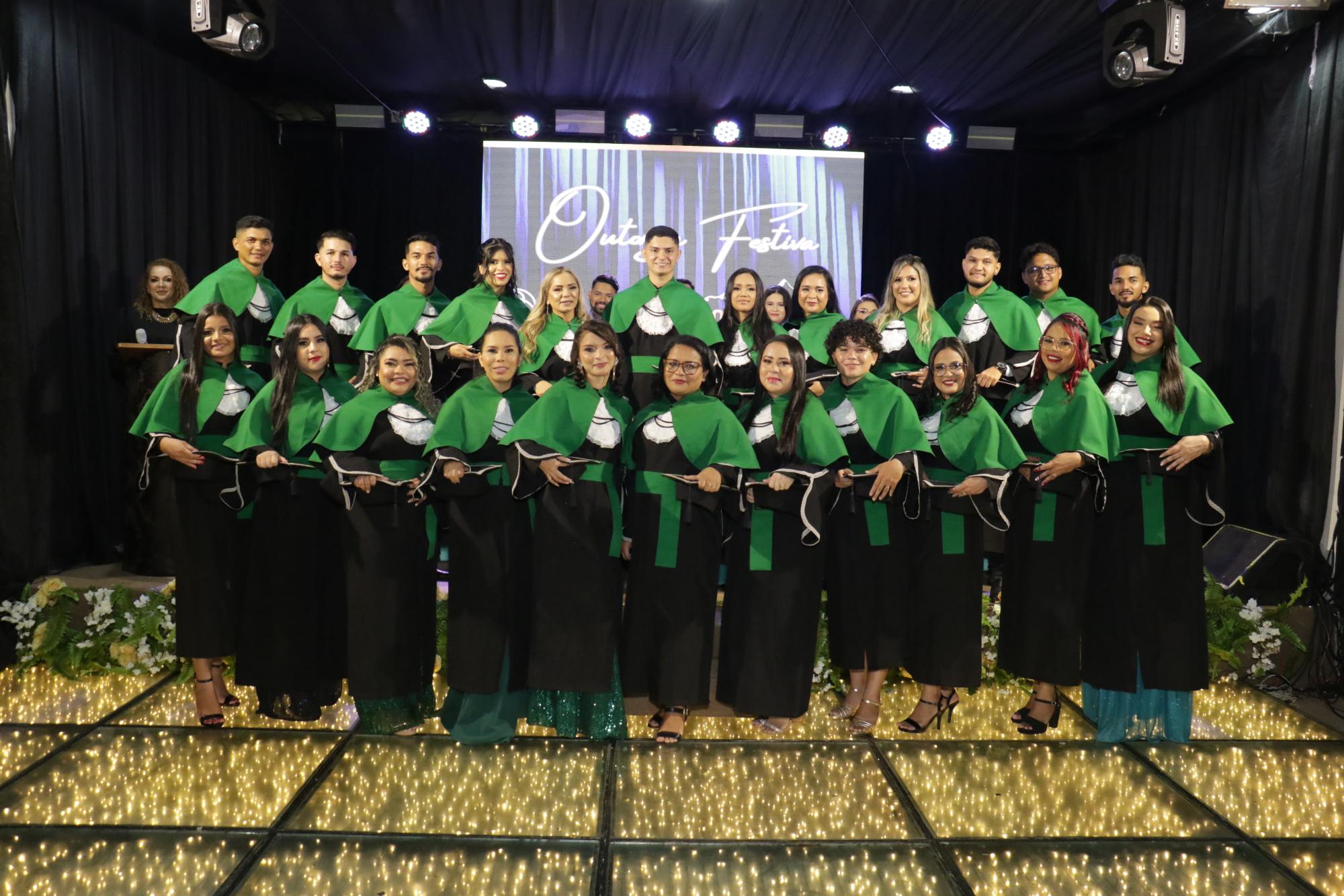 Celebração de Conquistas: Outorga de Grau da Faculdade Madre Tereza.