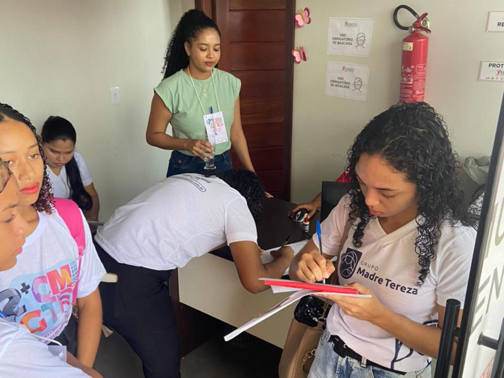 Alunos do Grupo Madre Tereza participam da 2ª Conferência Municipal de Gestão do Trabalho e Educação em Saúde