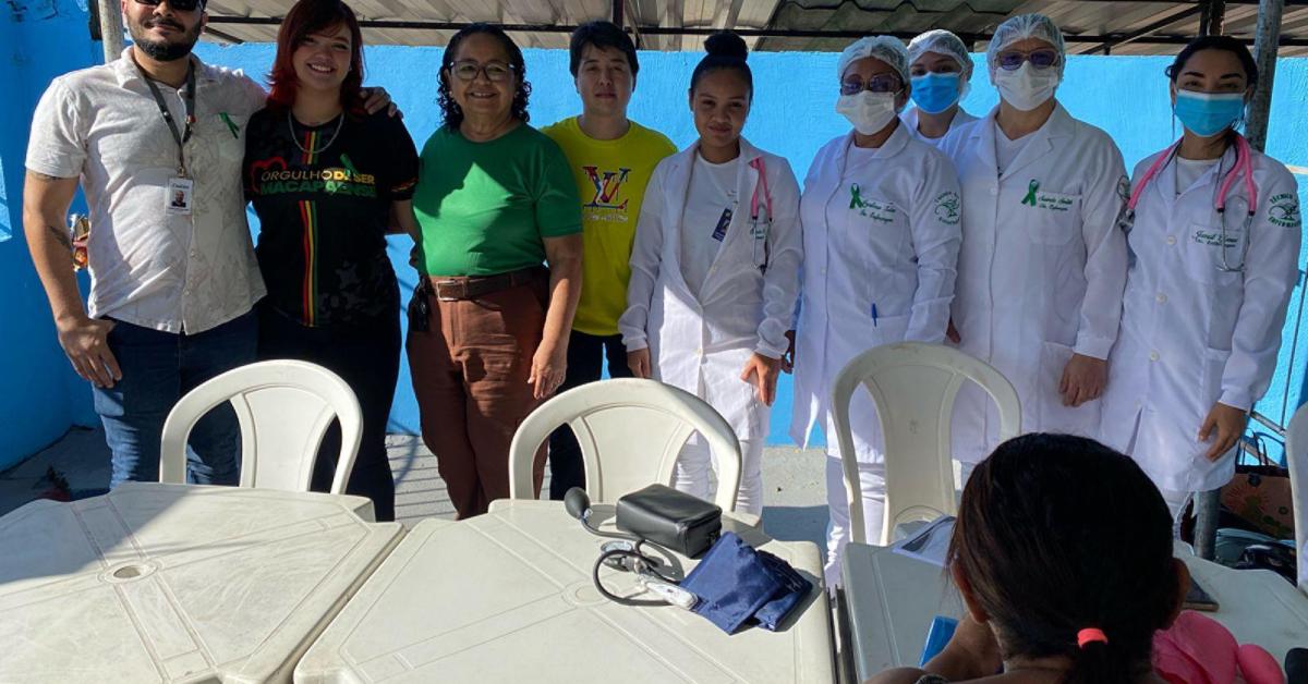 Alunos da Escola Técnica Madre Tereza Participam de Ação Social no Bairro Muca: Servindo a Comunidade com Cuidado e Solidariedade