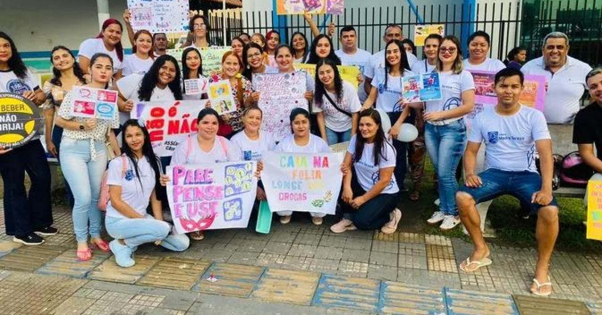 Alunos do Grupo Madre Tereza realizam Blitz Educativa sobre prevenção de DSTs no Carnaval de Vitória do Jari