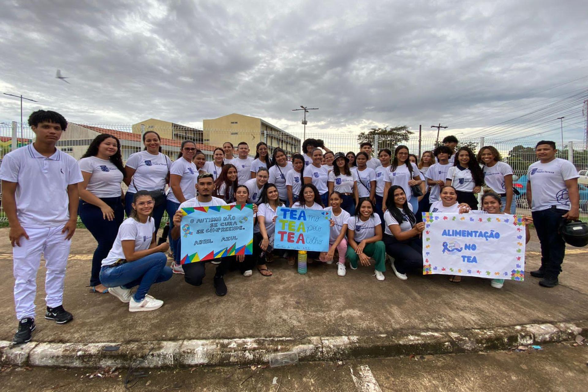 Blitz Educativa sobre o Autismo: Alunos da Escola Madre Tereza na Zona Norte de Macapá Unem-se pela Conscientização