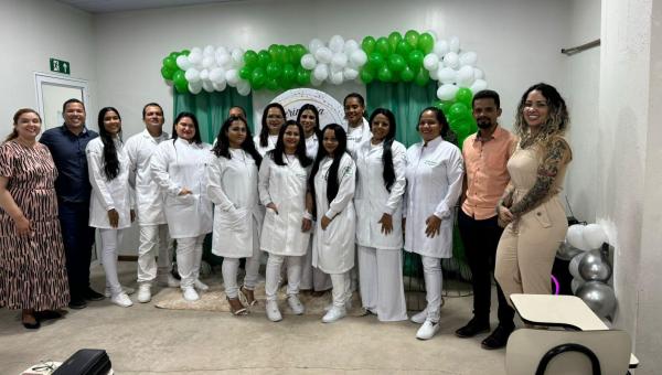 Escola Madre Tereza Macapá - Polo Zona Norte, Realiza Cerimônia do Jaleco