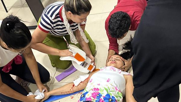 Escola Madre Tereza Santana Capacita Alunos em Minicurso de Primeiros Socorros