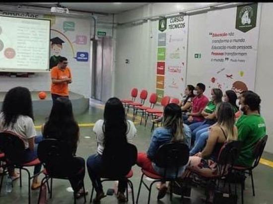 Grupo Madre em parceria com o instituto INOVA realiza treinamento para estagiários.