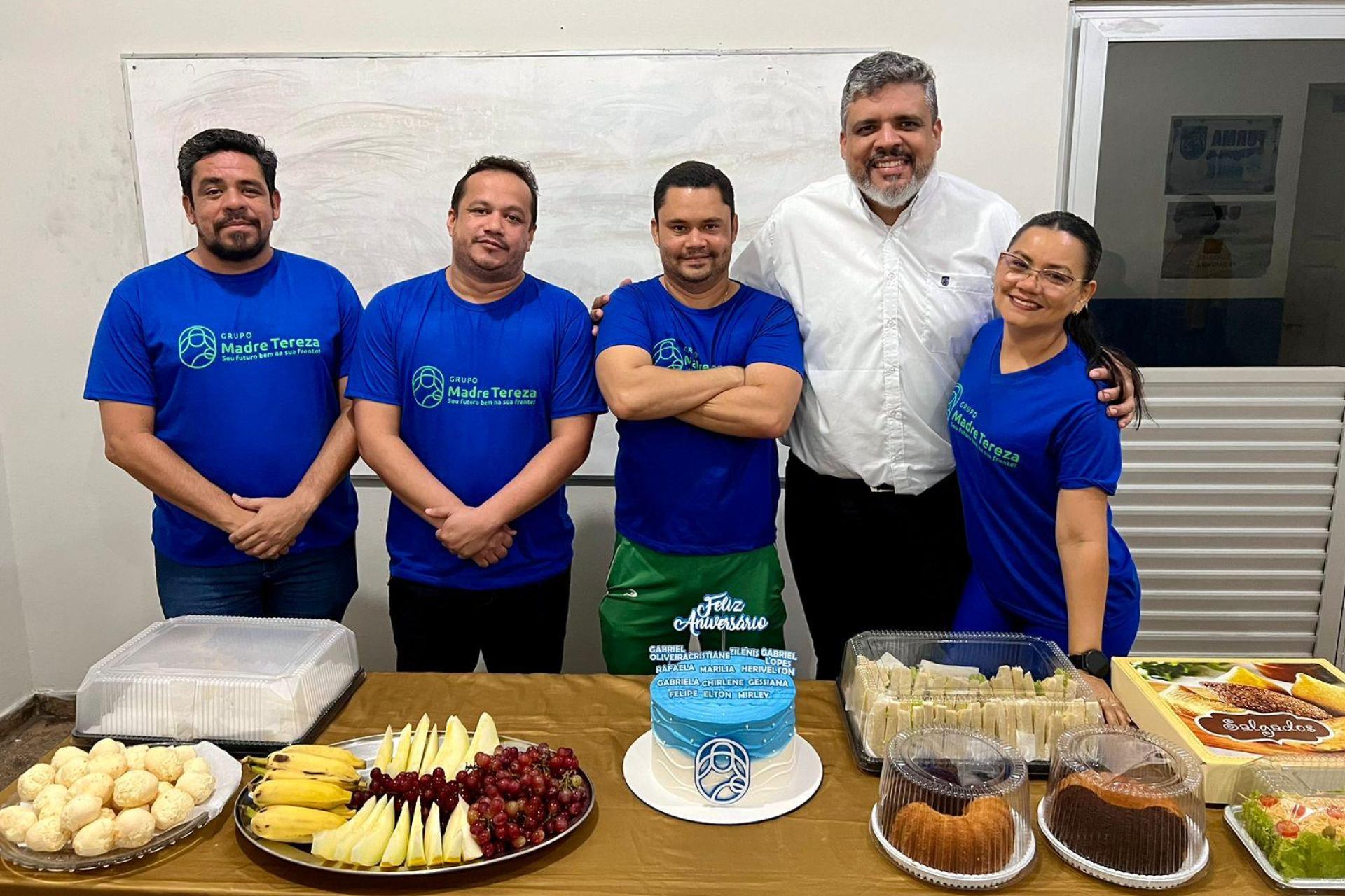 Grupo Madre Tereza Celebra Aniversariantes do Mês em Evento Especial