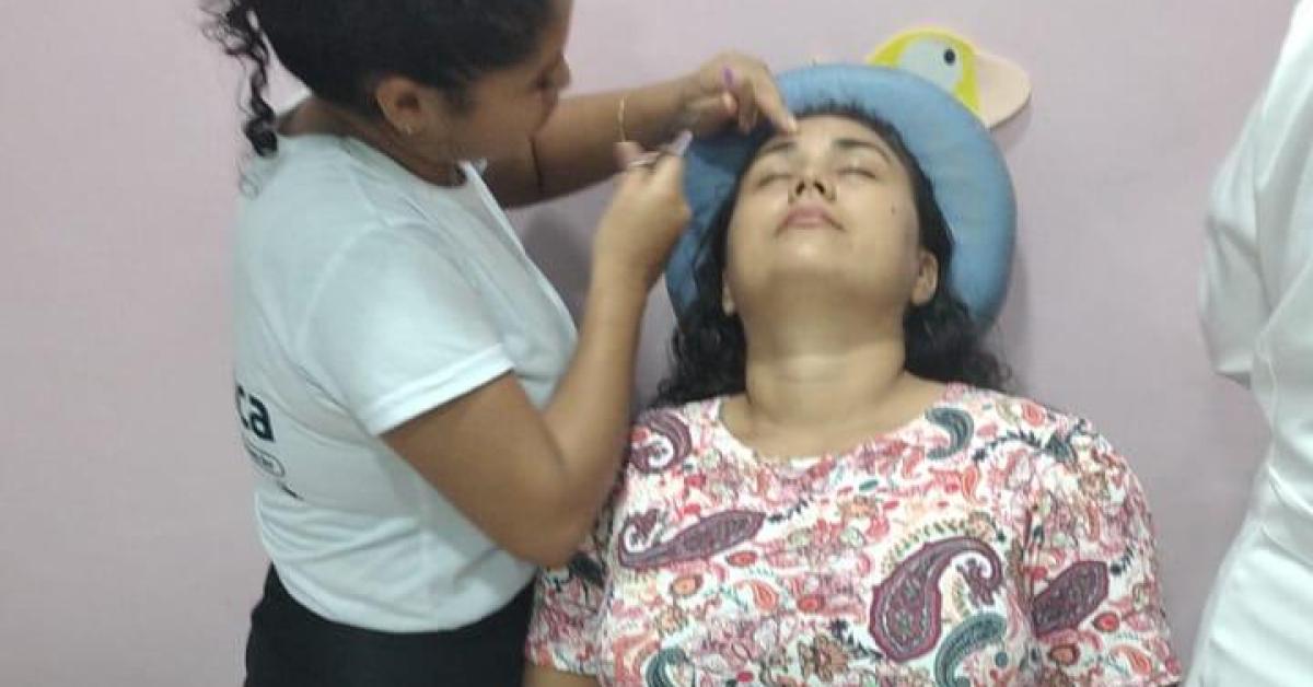 Grupo Madre Tereza e Alunas de Estética Levam Beleza e Bem-Estar à Comunidade em Homenagem ao Dia das Mulheres