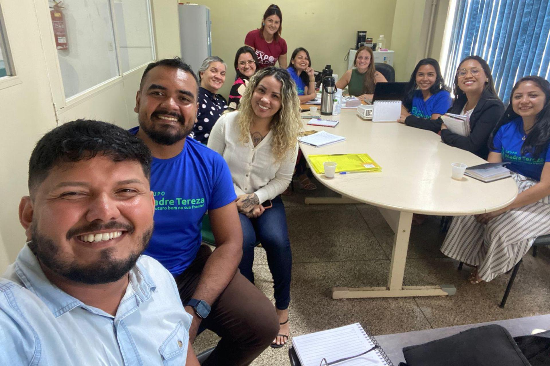 Grupo Madre Tereza investe em tecnologia educacional: