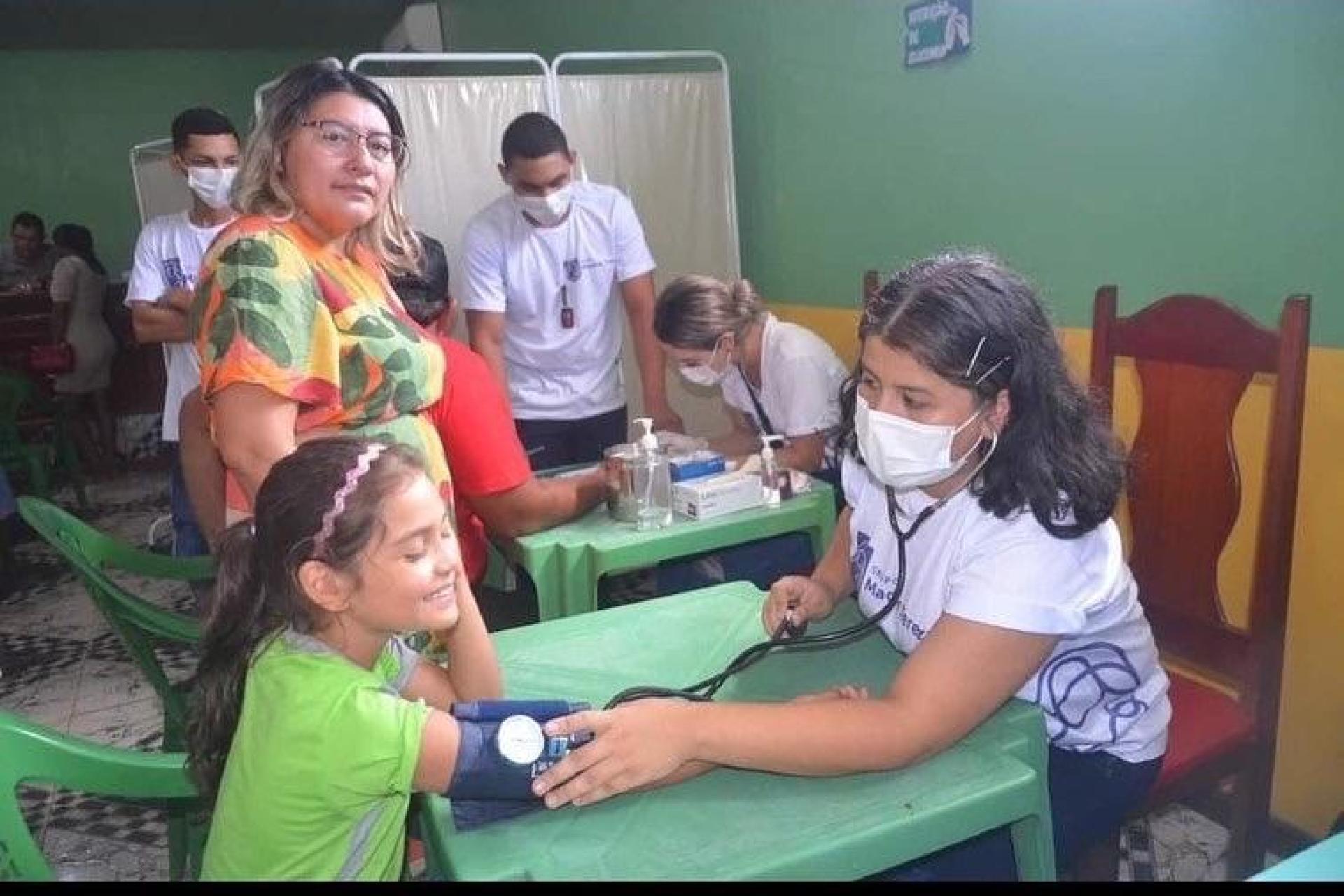 Grupo Madre Tereza participa de ação de saúde na comunidade do Cupixi