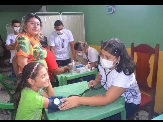 Grupo Madre Tereza participa de ação de saúde na comunidade do Cupixi