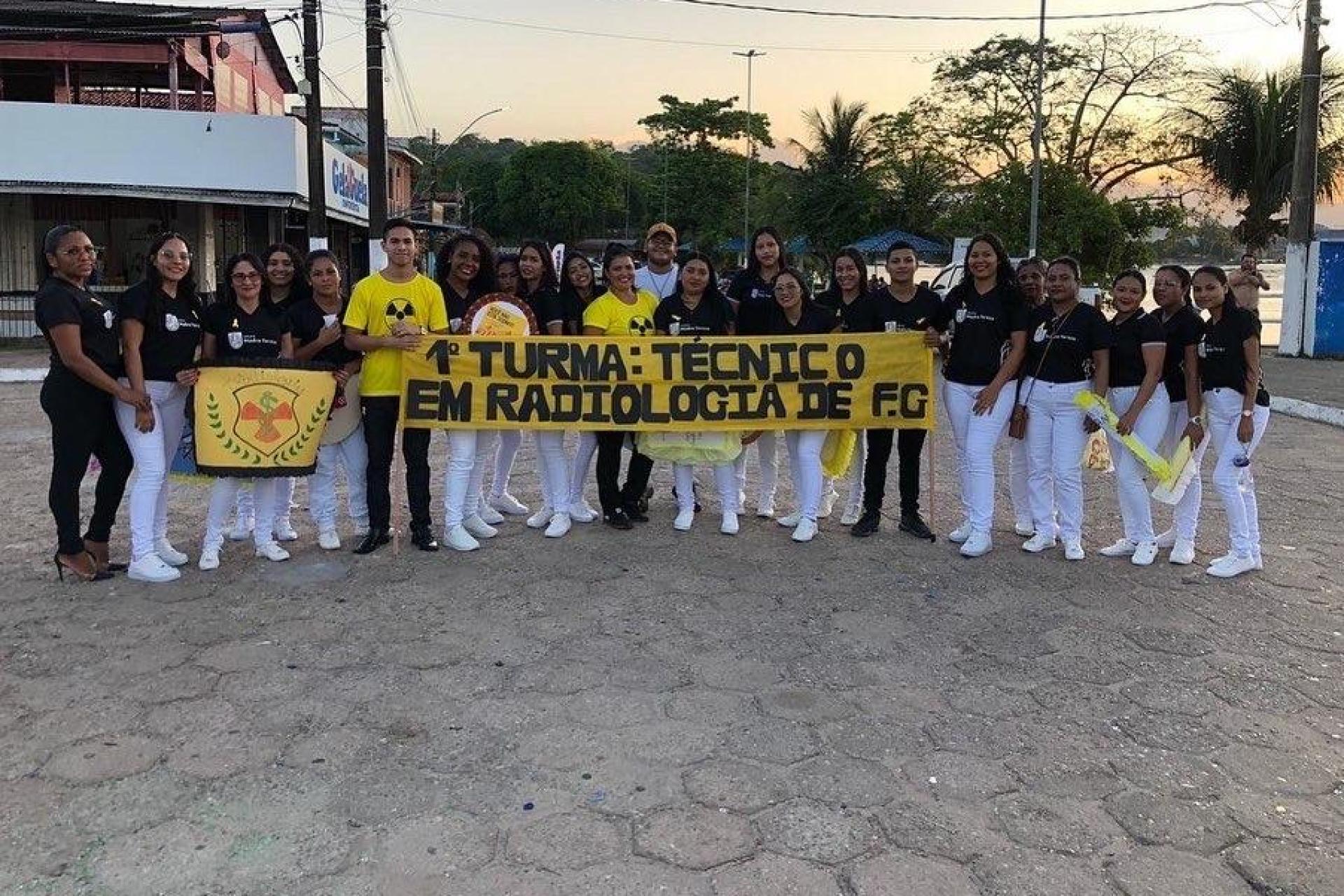 Grupo Madre Tereza participa de desfile cívico nos municípios de Amapá, Ferreira Gomes, Tartarugalzinho e Oiapoque