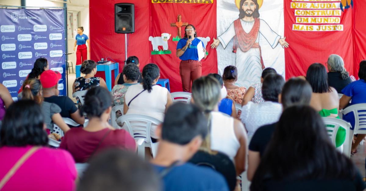 Grupo Madre Tereza Realiza Ação Solidária Para a Comunidade