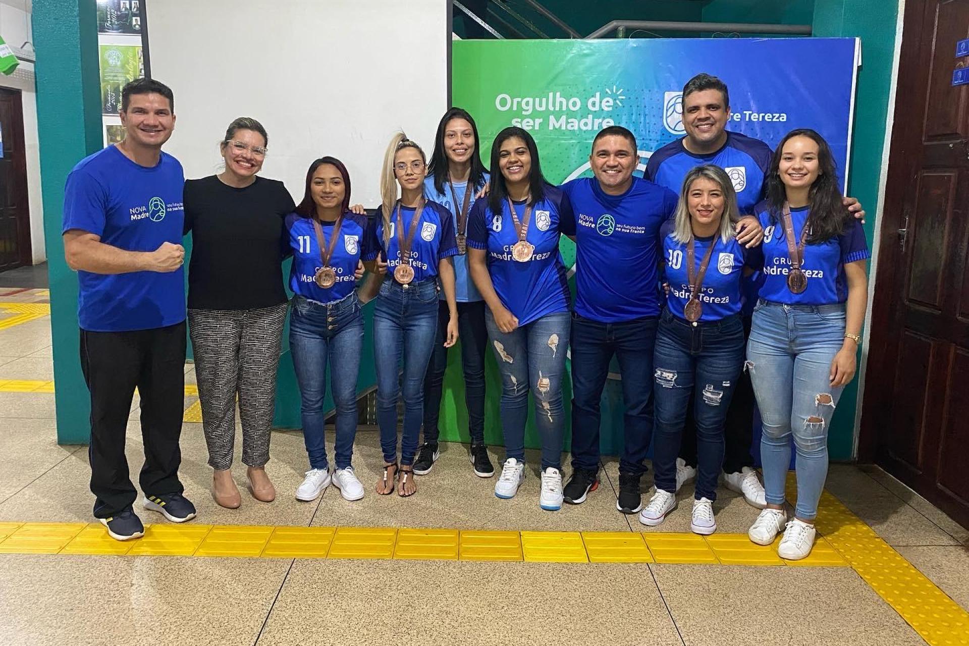 Grupo Madre Tereza  realiza cerimônia em homenagem as atletas que participaram do Jogos Universitários Brasileiros-JUBS. 