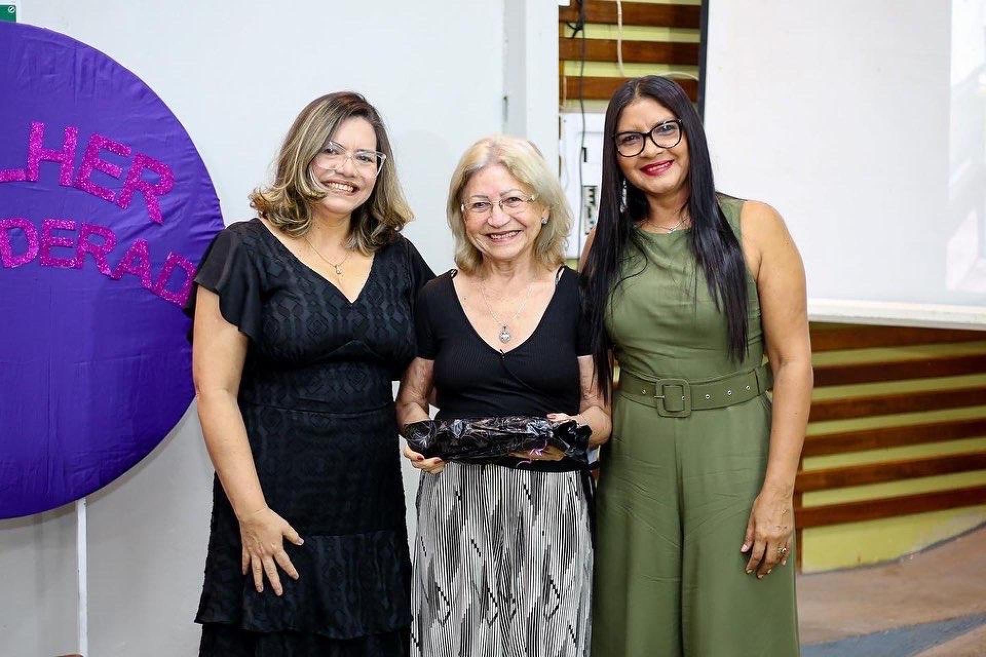 Grupo Madre Tereza realiza entrega do Prêmio Mulher Empoderada 2022