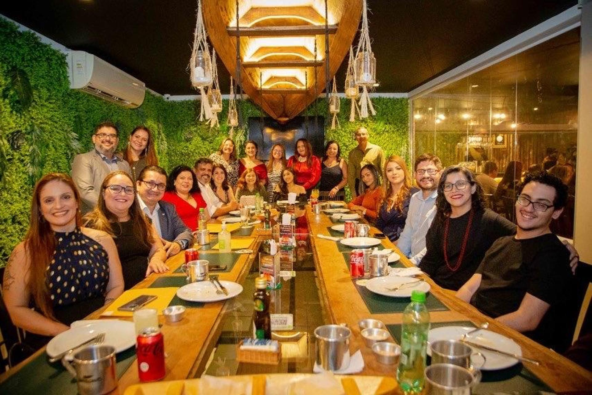 Grupo Madre Tereza realiza jantar em homenagem ao Colegiado de Direito