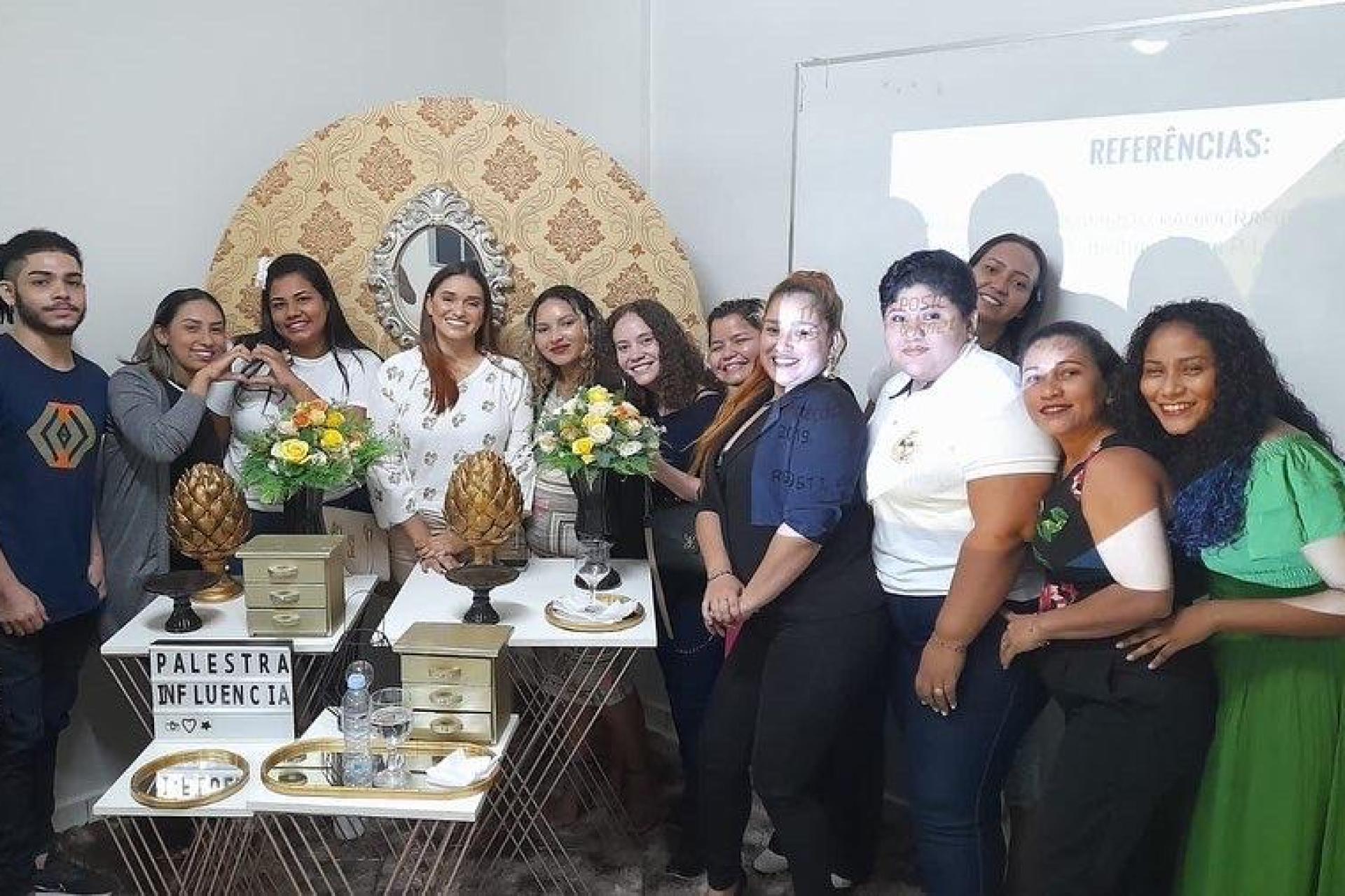 Grupo Madre Tereza realiza preparação de estágio de campo com os alunos do Polo Técnico de Macapá