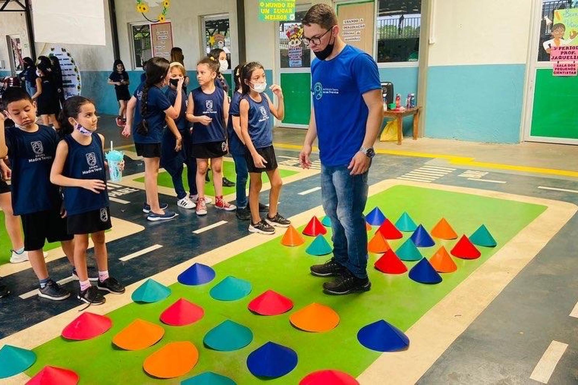 Grupo Madre Tereza realiza programação especial em comemoração ao Dia do Estudante 