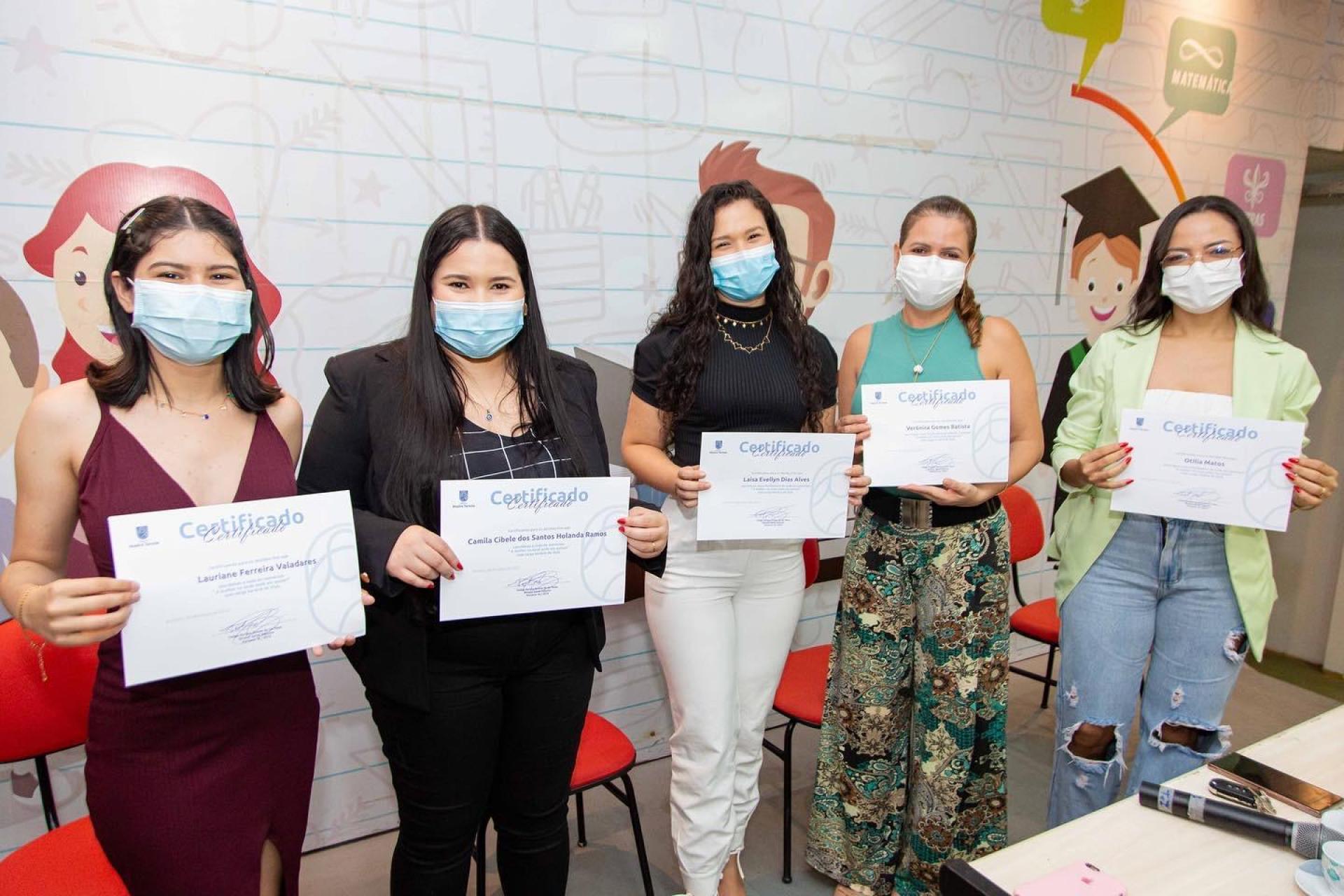 GRUPO MADRE TEREZA REALIZA RODA DE CONVERSA FEMININA EM ALUSÃO AO DIA INTERNACIONAL DA MULHER