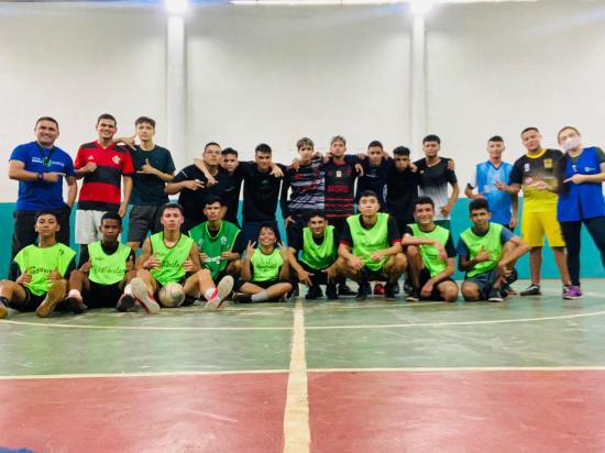 Grupo Madre Tereza realiza  seletiva masculina de futsal 