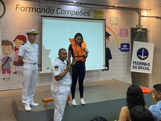 Grupo Madre Tereza recebe a visita da Capitania do Portos do Estado do Amapá 