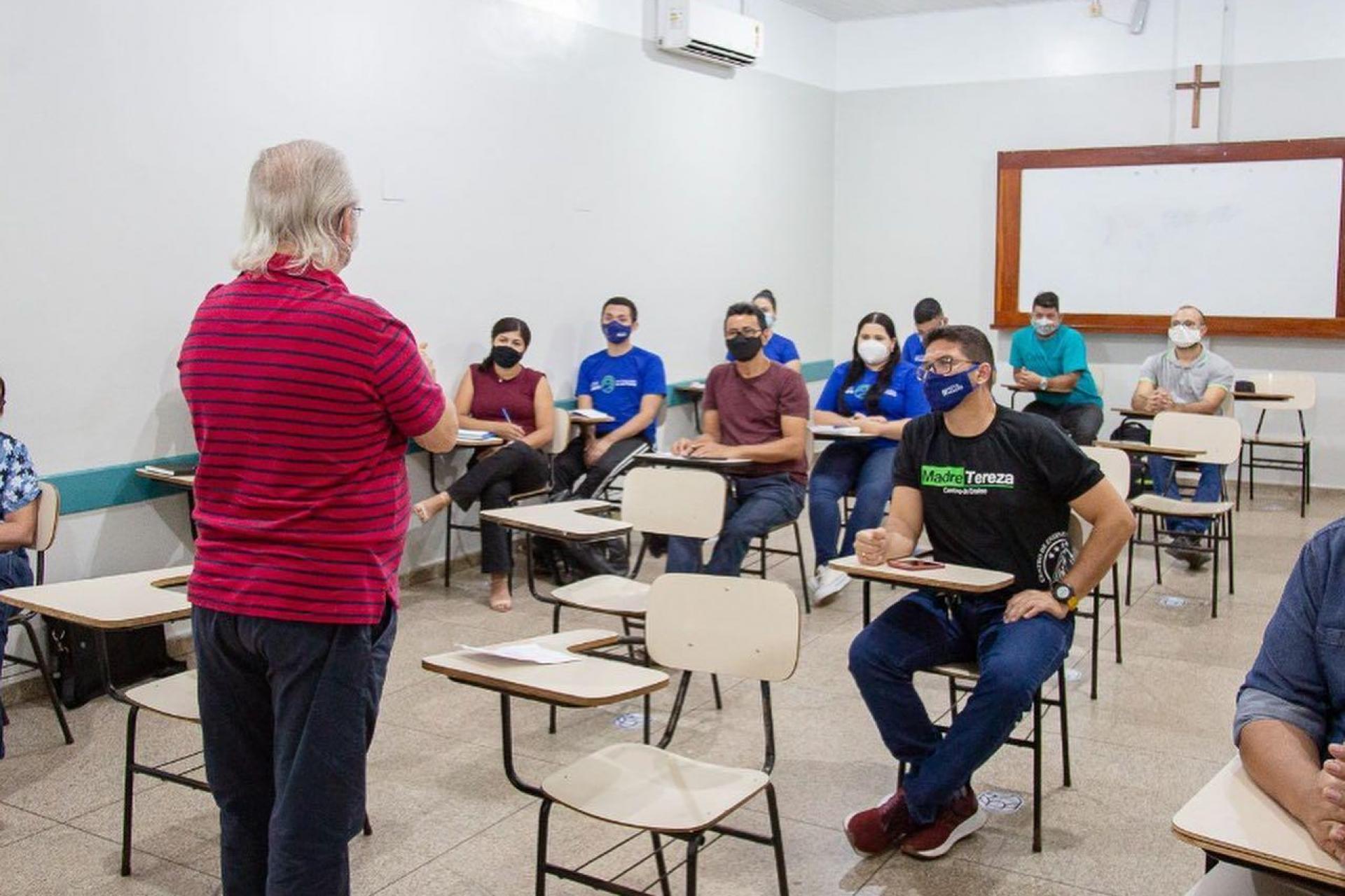 O Grupo Madre Tereza realiza Encontro Pedagógico