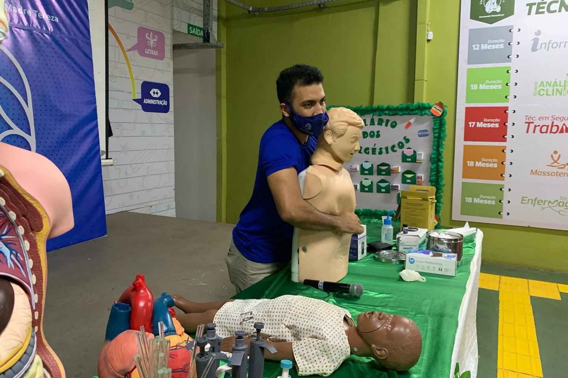 O Grupo Madre Tereza realiza Workshop para alunos do Curso Técnico em Enfermagem.