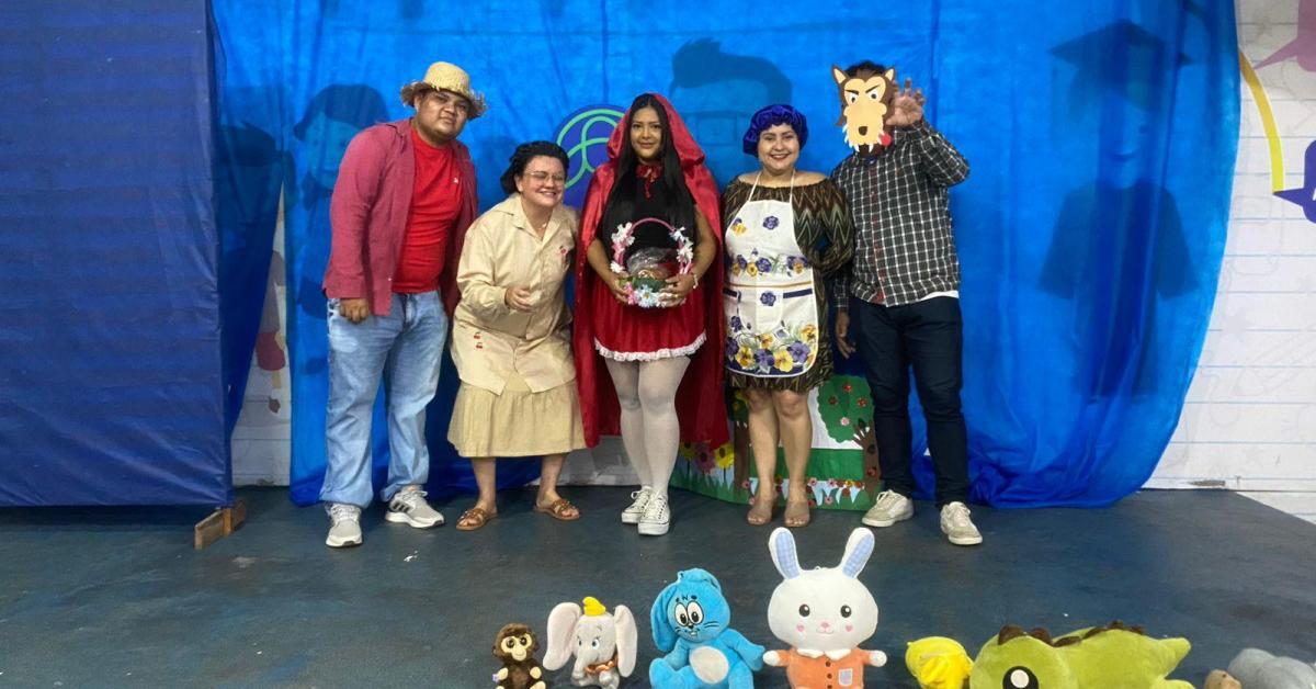 Projeto Ler é uma Viagem Encanta Alunos e Famílias no Centro de Ensino Madre Tereza