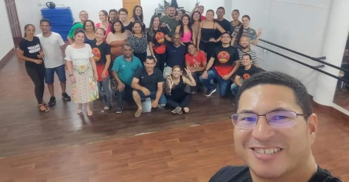 Transforme sua Vida com Dança: Workshop de Salão no Grupo Madre Tereza Transforme sua Vida com Dança: Workshop de Salão no Grupo Madre Tereza